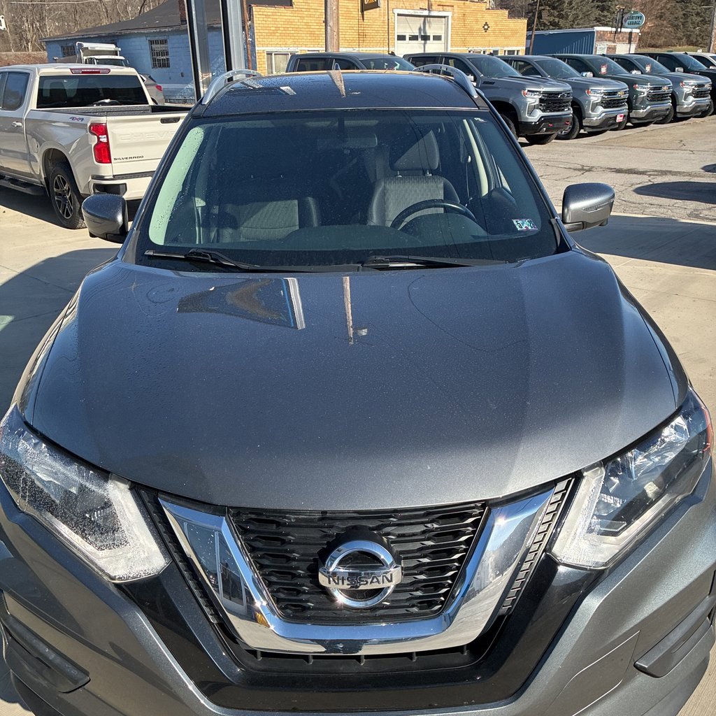 Used 2017 Nissan Rogue SV w/ SV Premium Package image 9