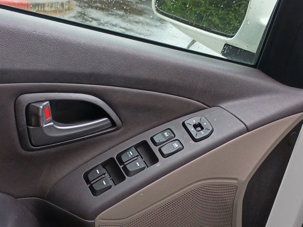 Used 2014 Hyundai Tucson SE image 13