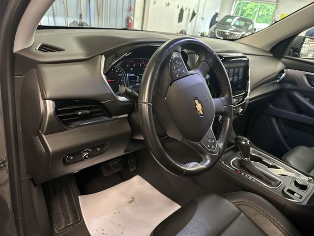 Used 2019 Chevrolet Traverse LT FWD image 12