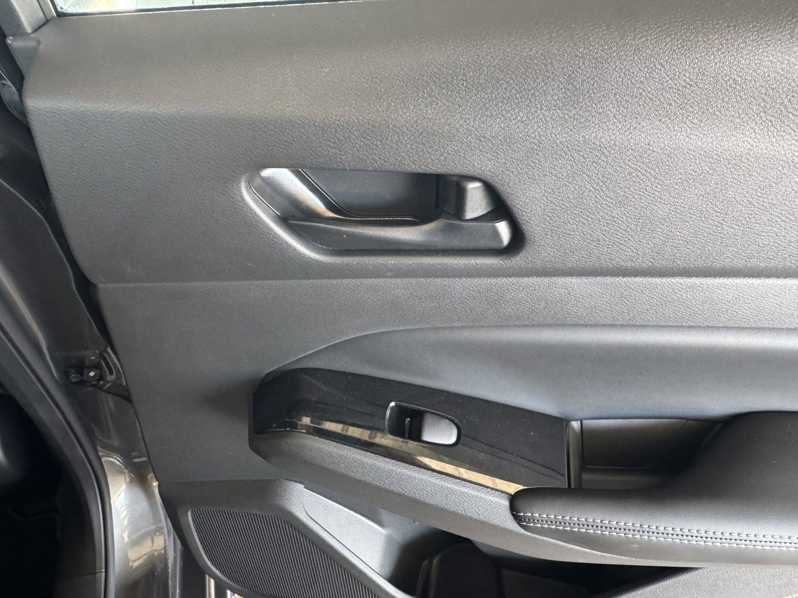 Used 2023 Nissan Altima 2.5 SV w/ SV Premium Package image 34