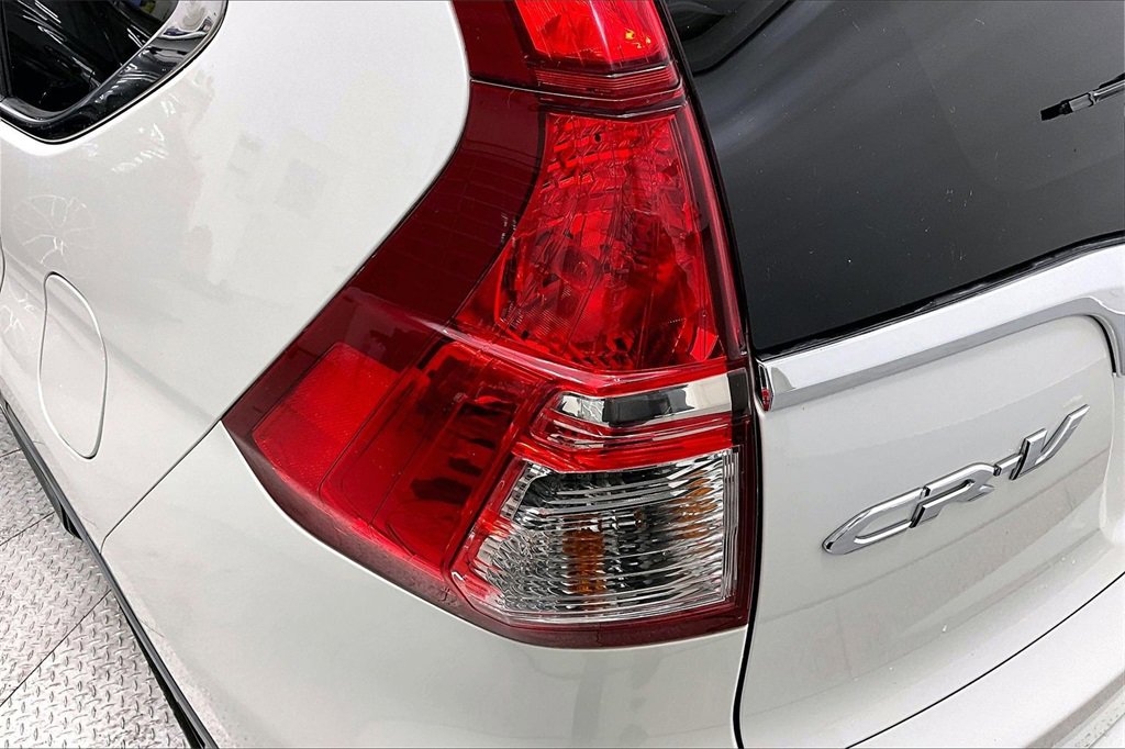Used 2016 Honda CR-V Touring image 31
