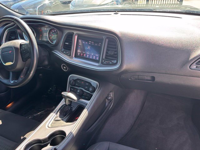 Used 2019 Dodge Challenger SXT RWD image 18