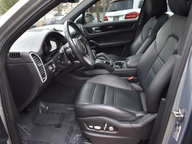 Used 2021 Porsche Cayenne AWD/4WD image 29