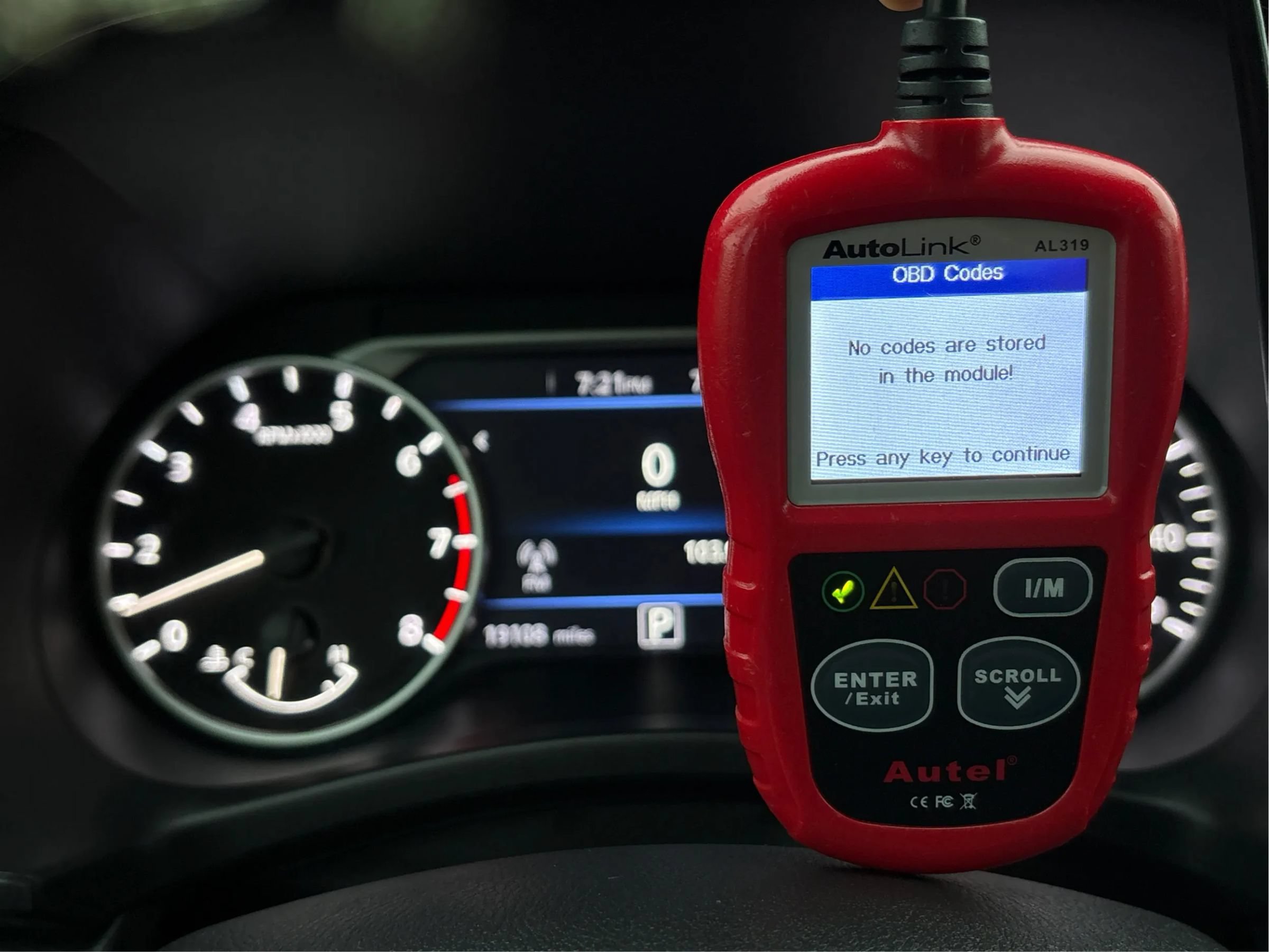 Used 2021 Nissan Sentra SR FWD image 11