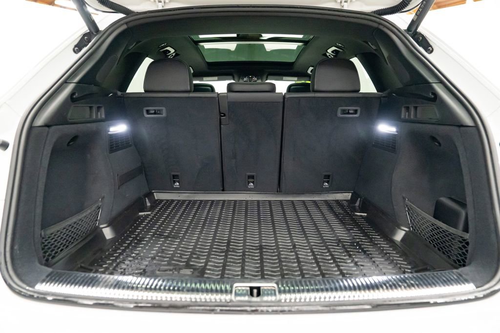 Used 2022 Audi SQ5 Premium Plus AWD/4WD image 8