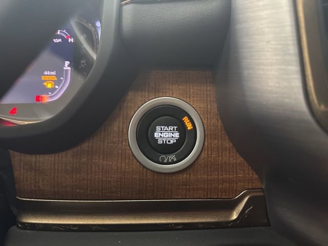 Used 2024 RAM 2500 Limited image 14