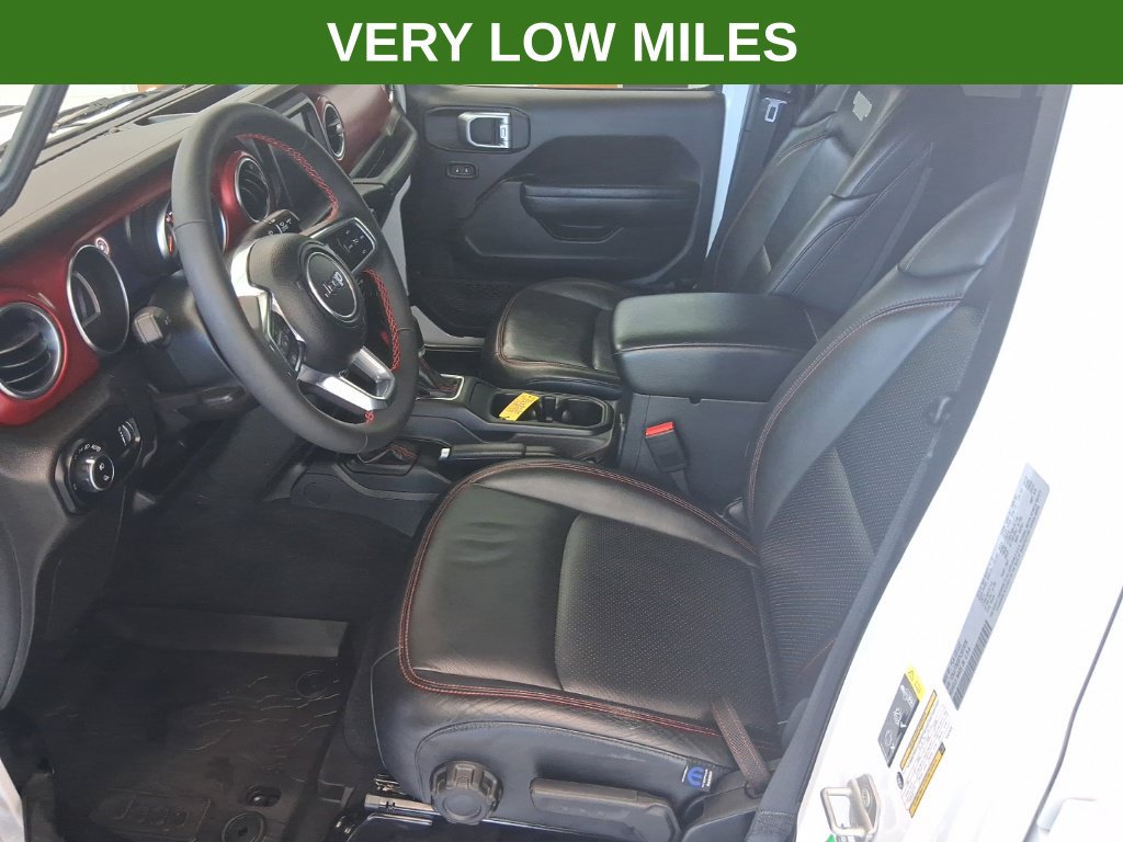 Used 2023 Jeep Gladiator Rubicon w/ Cold Weather Group AWD/4WD image 9