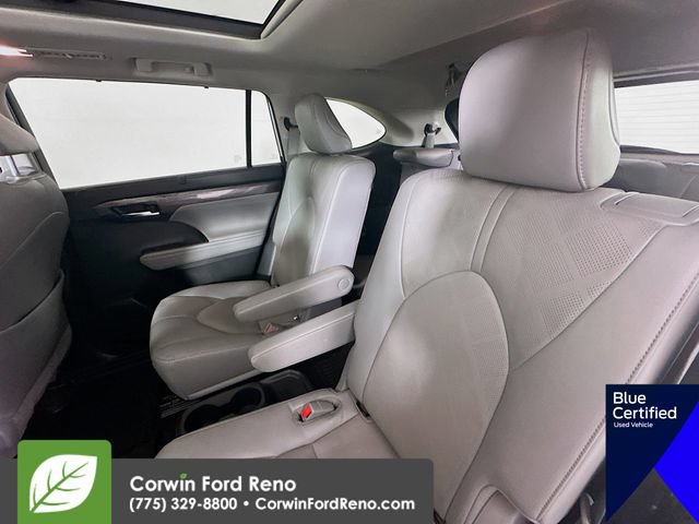Used 2023 Toyota Highlander Platinum AWD/4WD image 28
