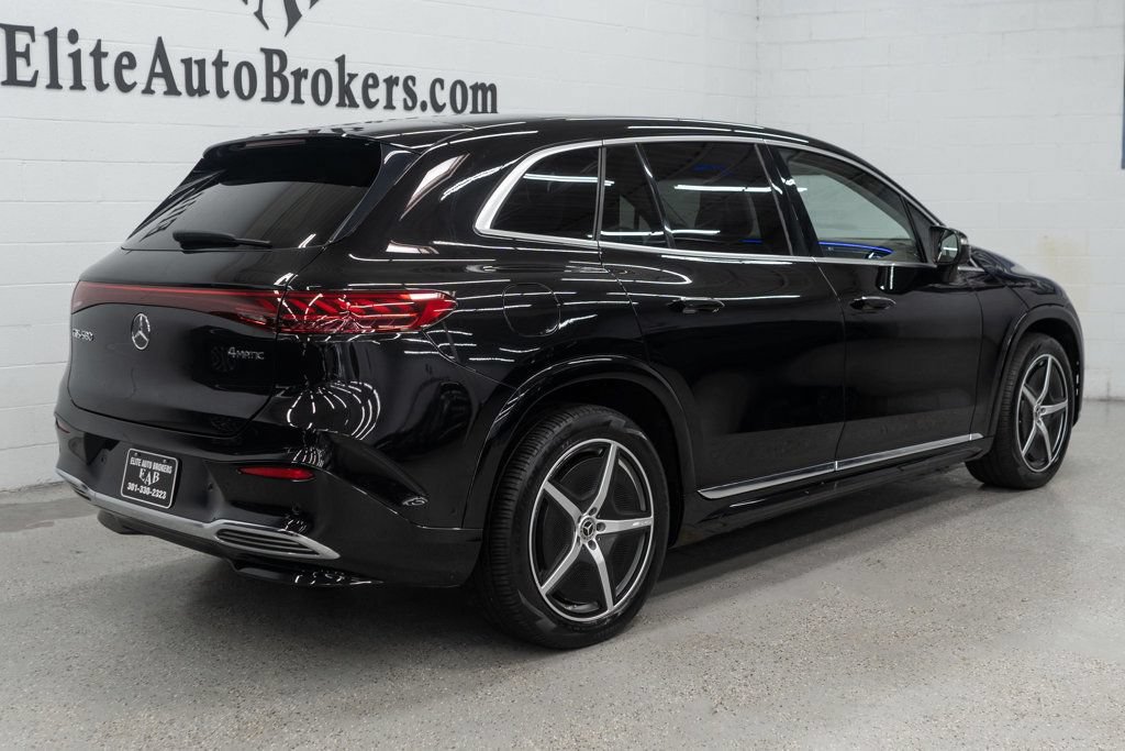 Used 2023 Mercedes-Benz EQS 580 4MATIC SUV image 43