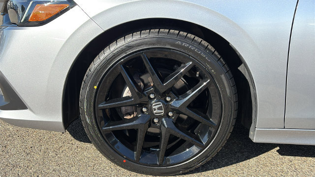 Used 2023 Honda Civic Sport image 8