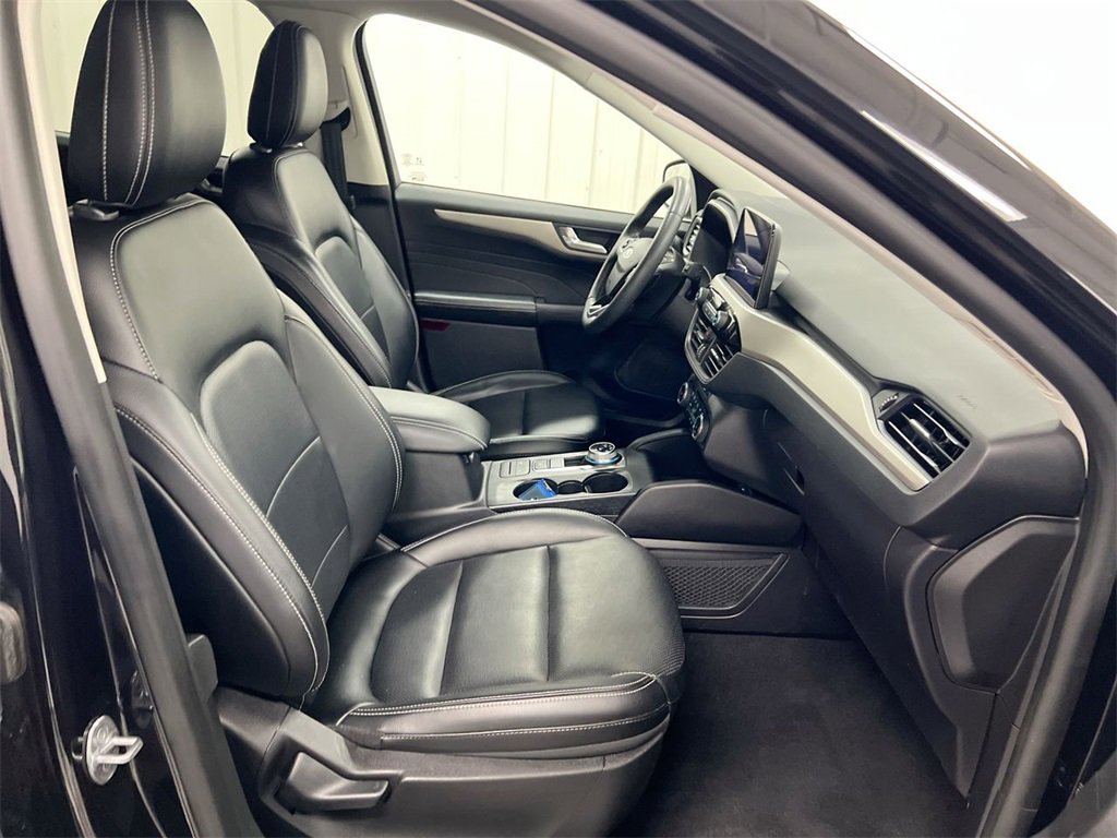 Used 2022 Ford Escape SEL image 21