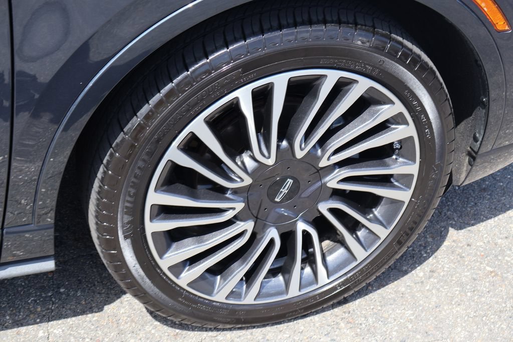 Used 2020 Lincoln Corsair Reserve w/ Equipment Group 202A AWD/4WD image 29