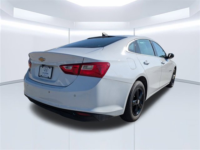 Used 2023 Chevrolet Malibu LS w/ Driver Confidence Package image 4