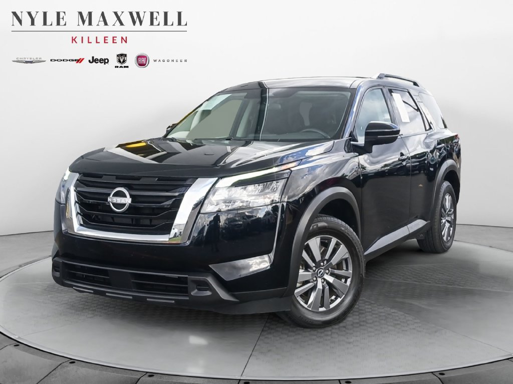 Used 2024 Nissan Pathfinder SV