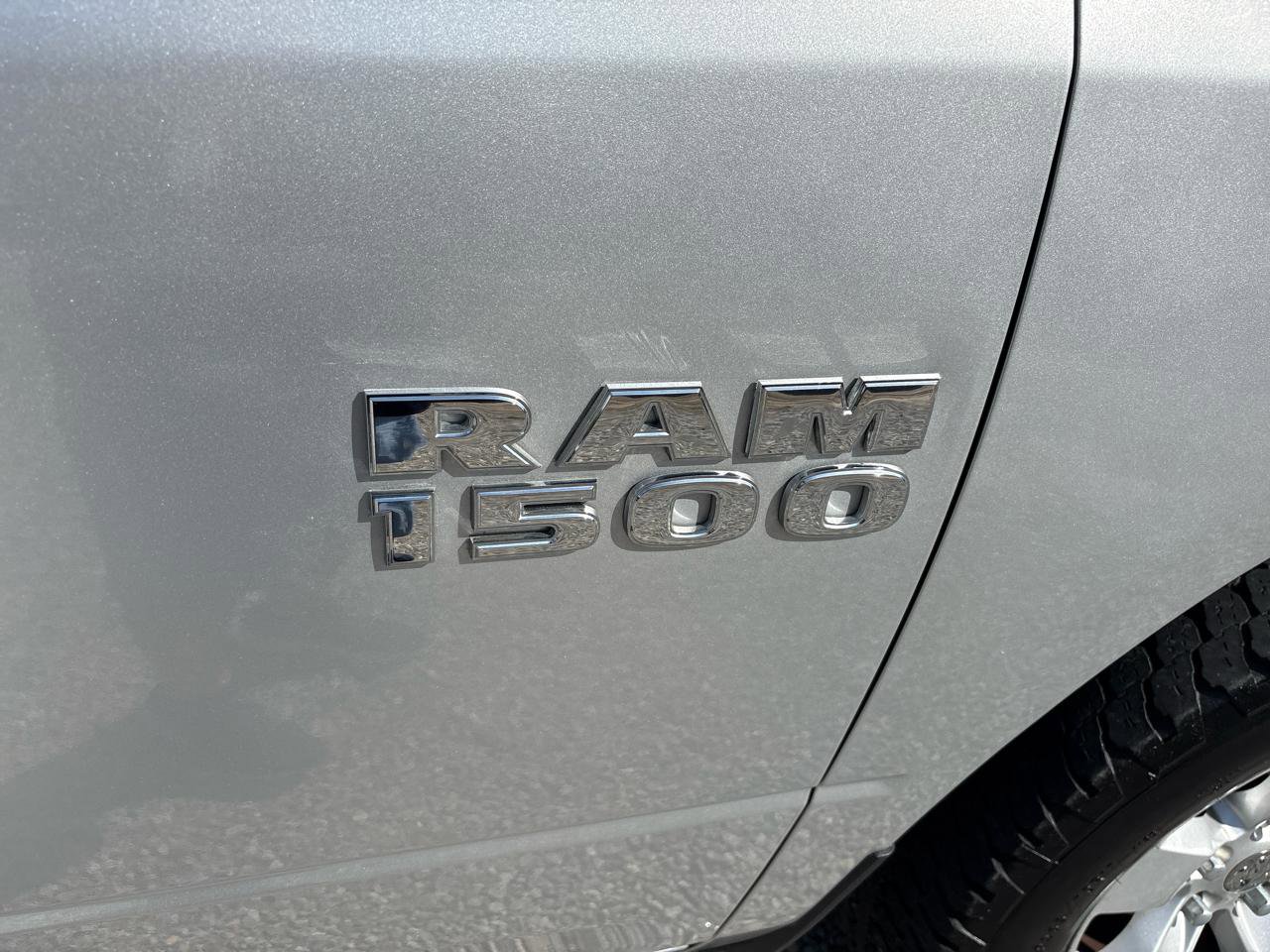 Used 2018 RAM 1500 Express AWD/4WD image 16