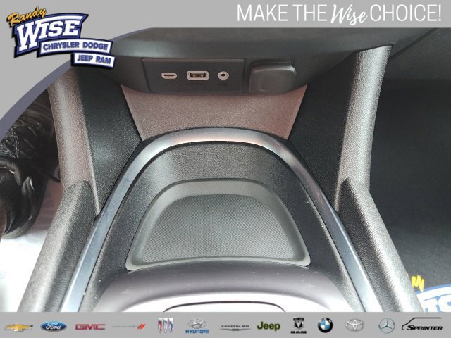Used 2021 Chevrolet Malibu LT FWD image 28