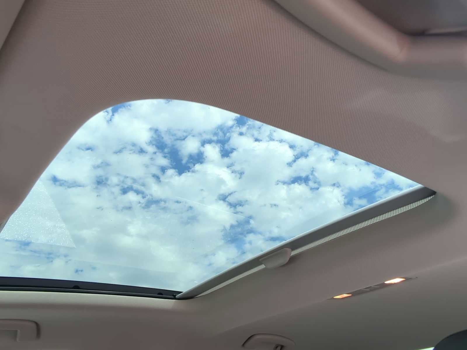 Used 2024 Volkswagen Jetta SEL image 20