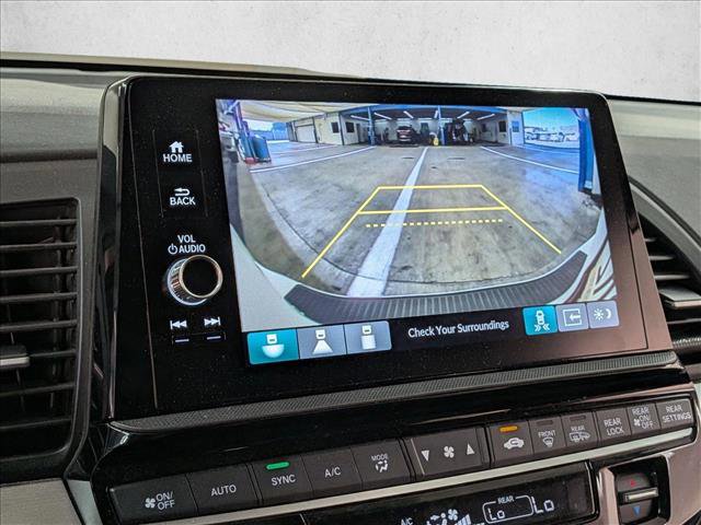 Used 2025 Honda Odyssey Touring image 12
