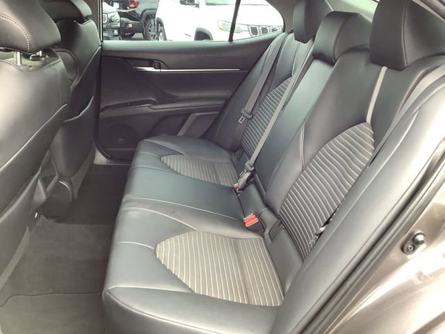 Used 2020 Toyota Camry SE FWD image 24
