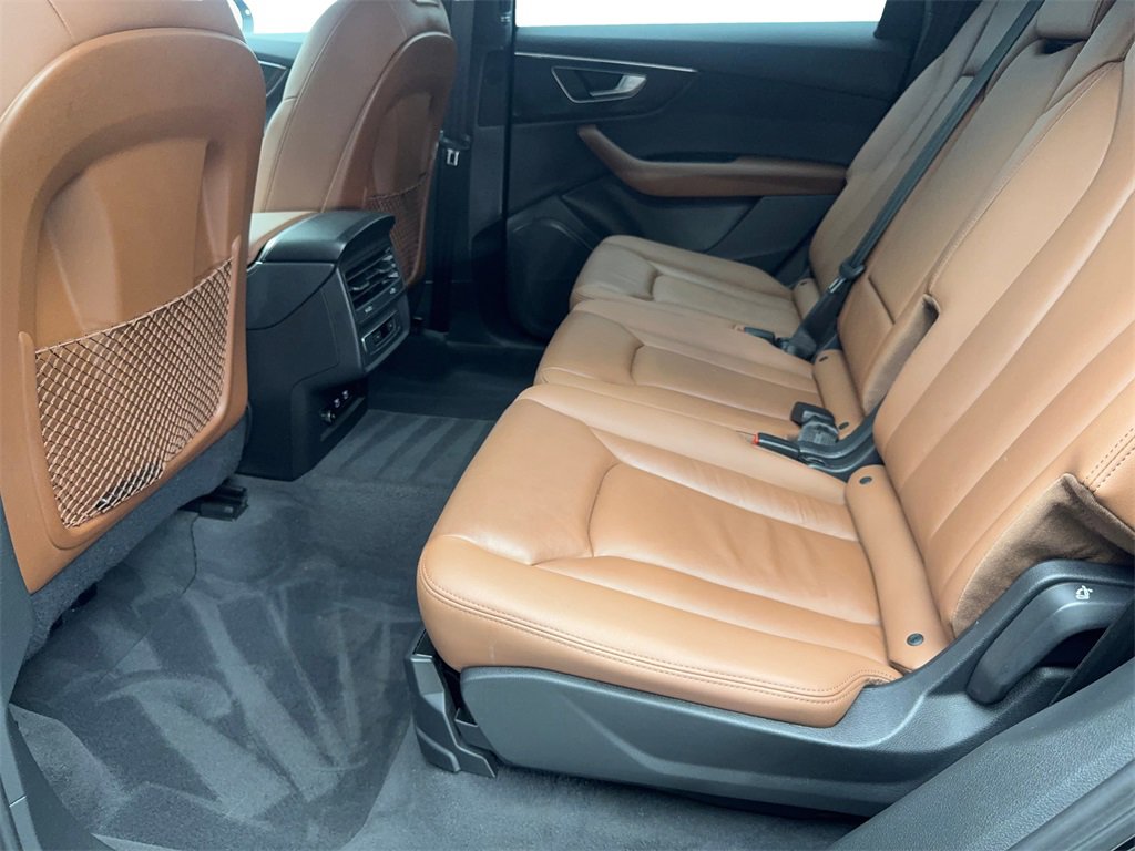 Used 2021 Audi Q7 3.0T Premium w/ Convenience Package image 34