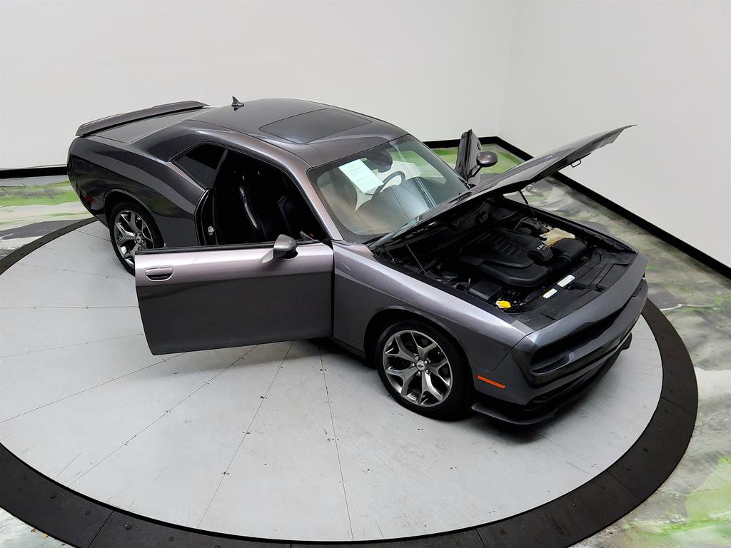 Used 2017 Dodge Challenger SXT Plus image 18