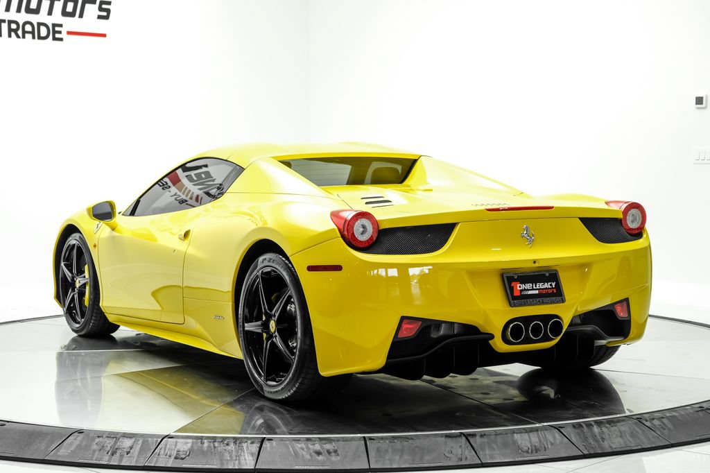 Used 2015 Ferrari 458 Spider RWD image 8