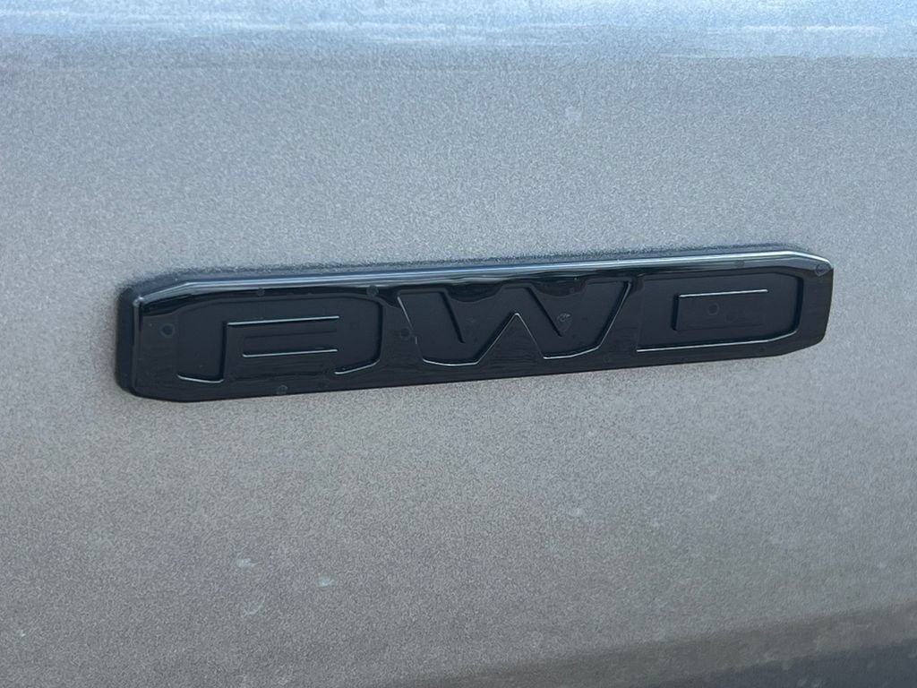 New 2027 GMC Acadia Elevation w/ Black Edition AWD/4WD image 8