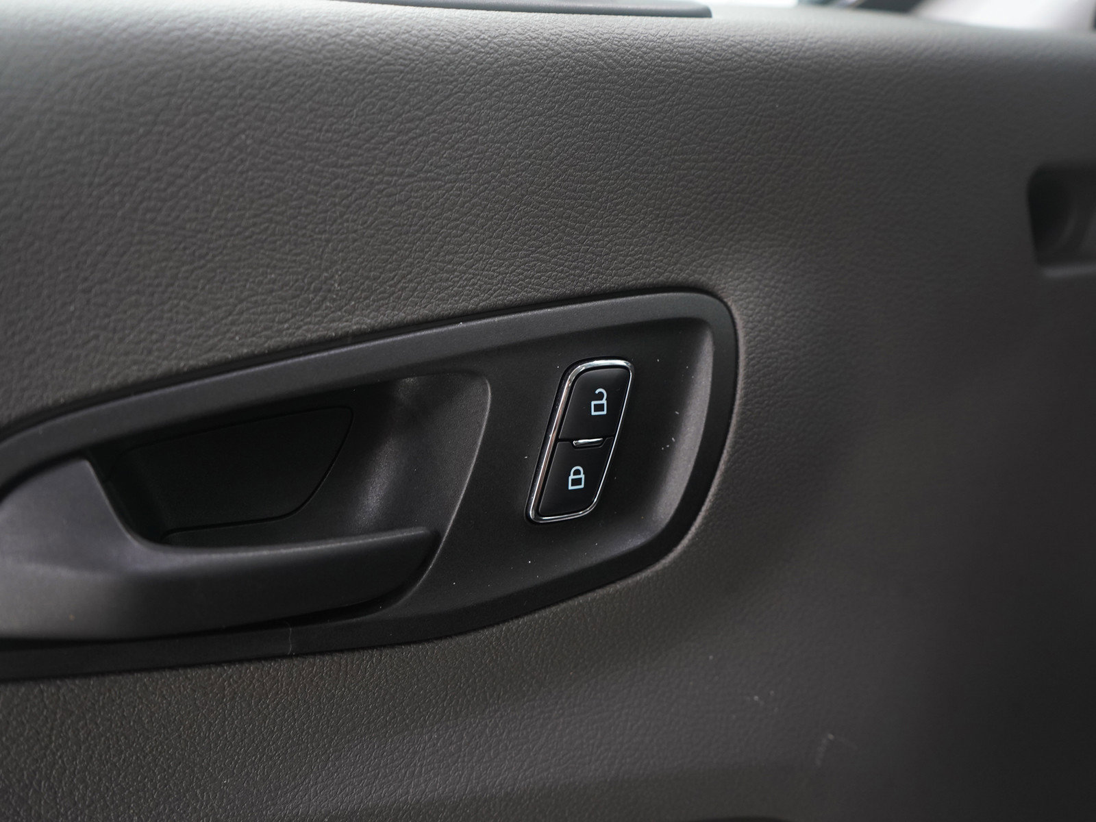 Used 2024 Ford Transit 350 XLT image 20