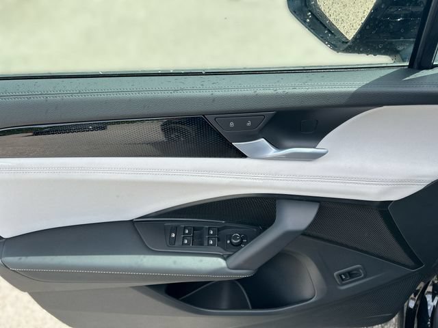 New 2026 Volkswagen Tiguan SE AWD/4WD image 14