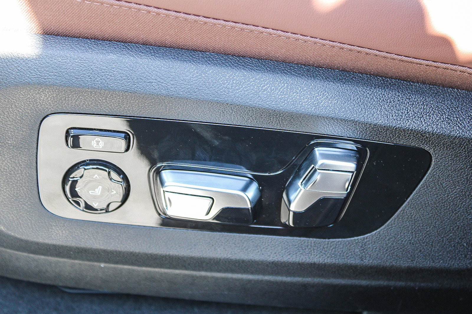 New 2026 BMW X7 M60i AWD/4WD image 21