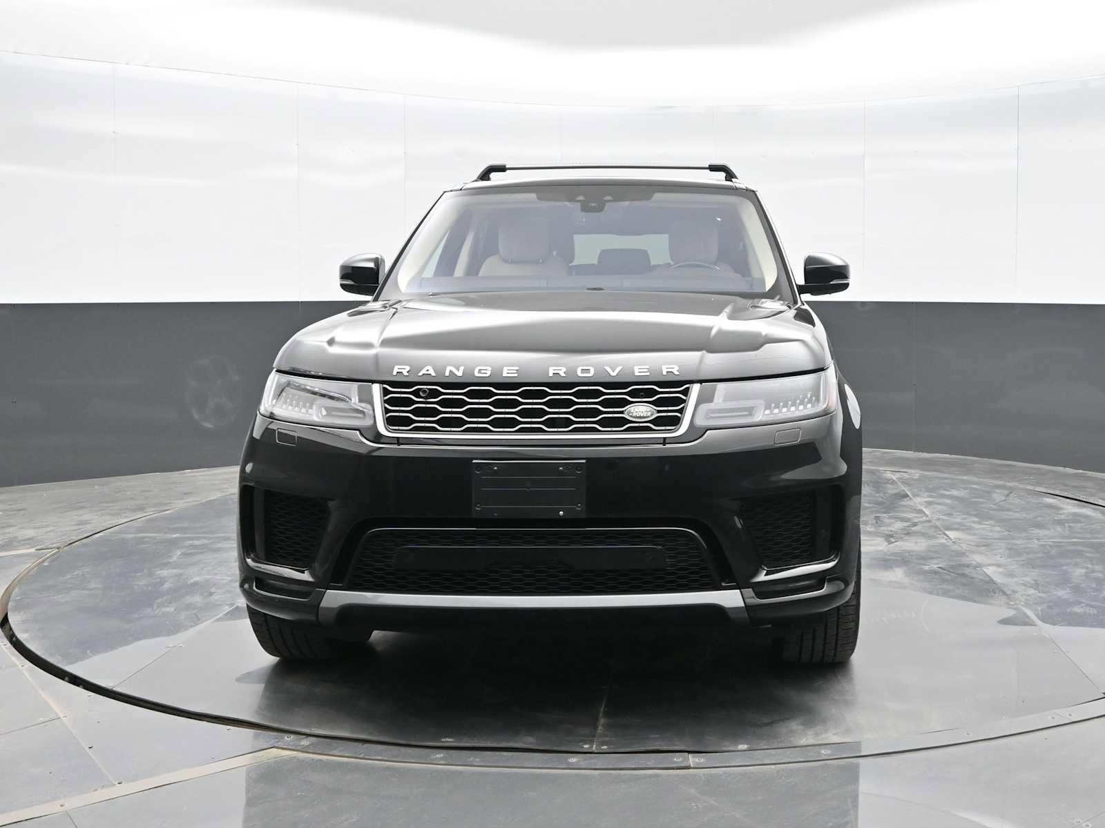 Used 2018 Land Rover Range Rover Sport HSE image 3