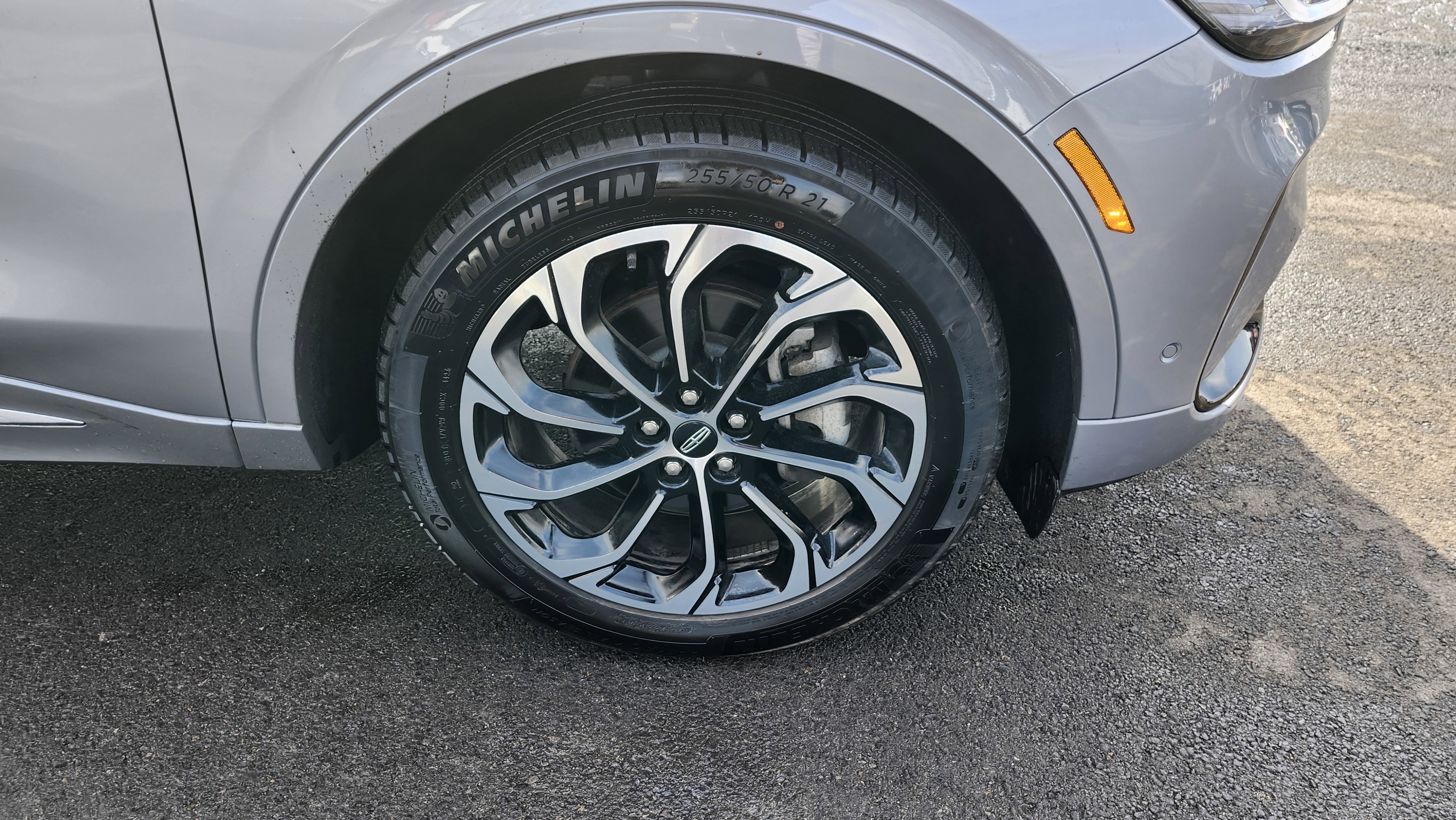 Used 2024 Lincoln Nautilus Reserve w/ Equipment Group 202A image 11