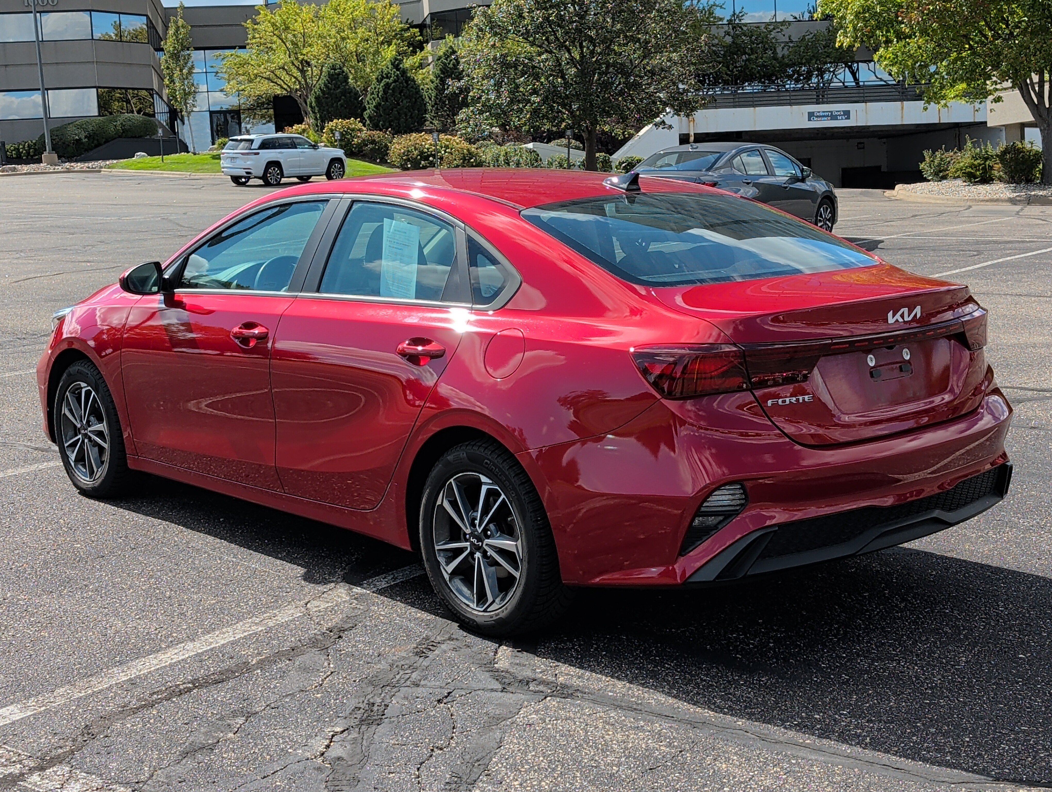 Used 2022 Kia Forte LXS FWD image 3