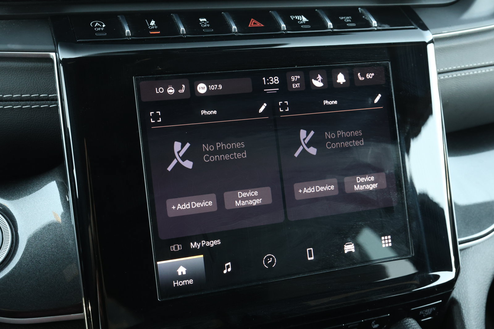 Used 2023 Jeep Grand Cherokee L Laredo RWD image 21