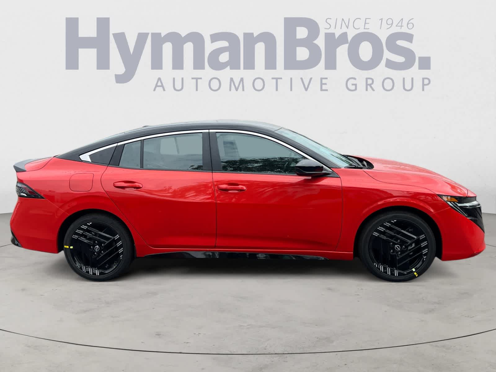 New 2026 Nissan Sentra SR w/ Floor Mat Package FWD image 2
