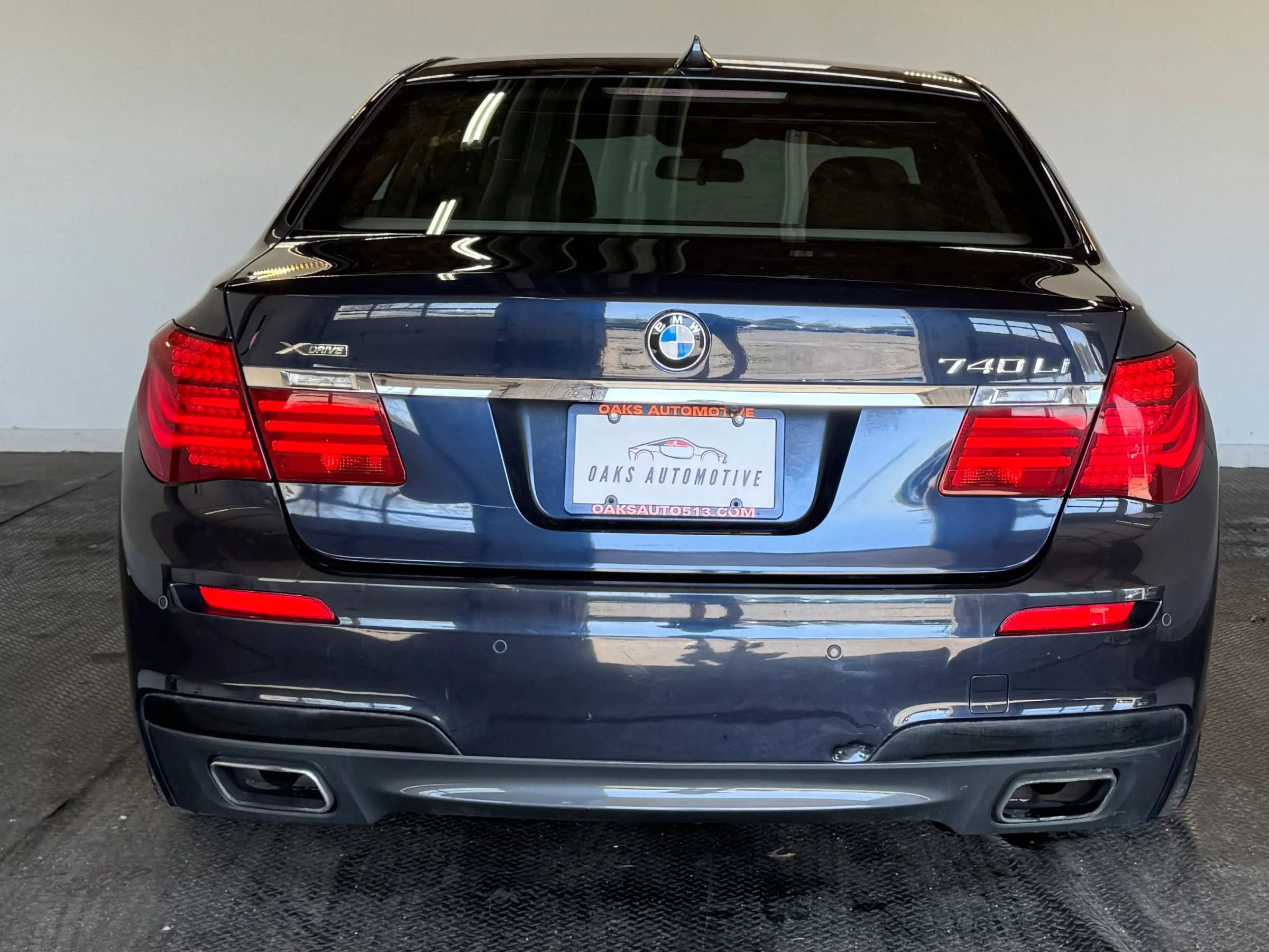 Used 2015 BMW 740Li image 7