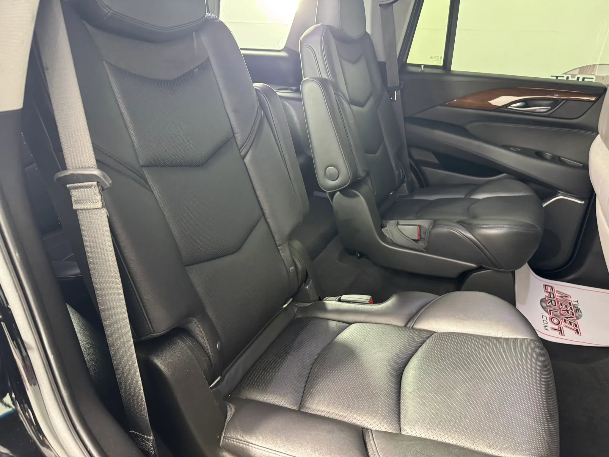 Used 2018 Cadillac Escalade Premium Luxury image 42