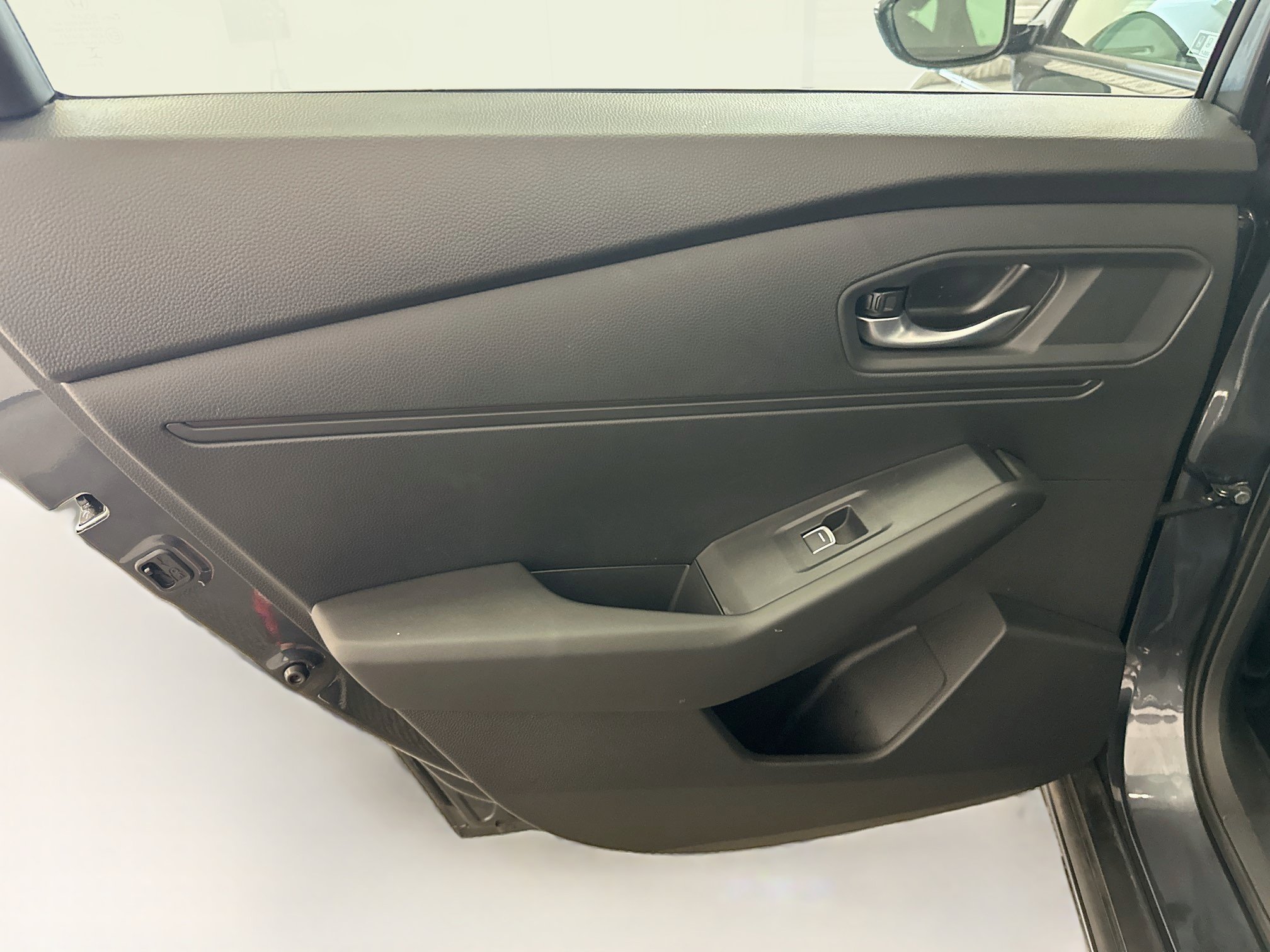 Used 2025 Honda Accord SE image 27