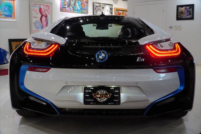 Used 2019 BMW i8 Coupe image 16