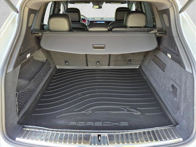 Used 2026 Porsche Cayenne AWD/4WD image 6