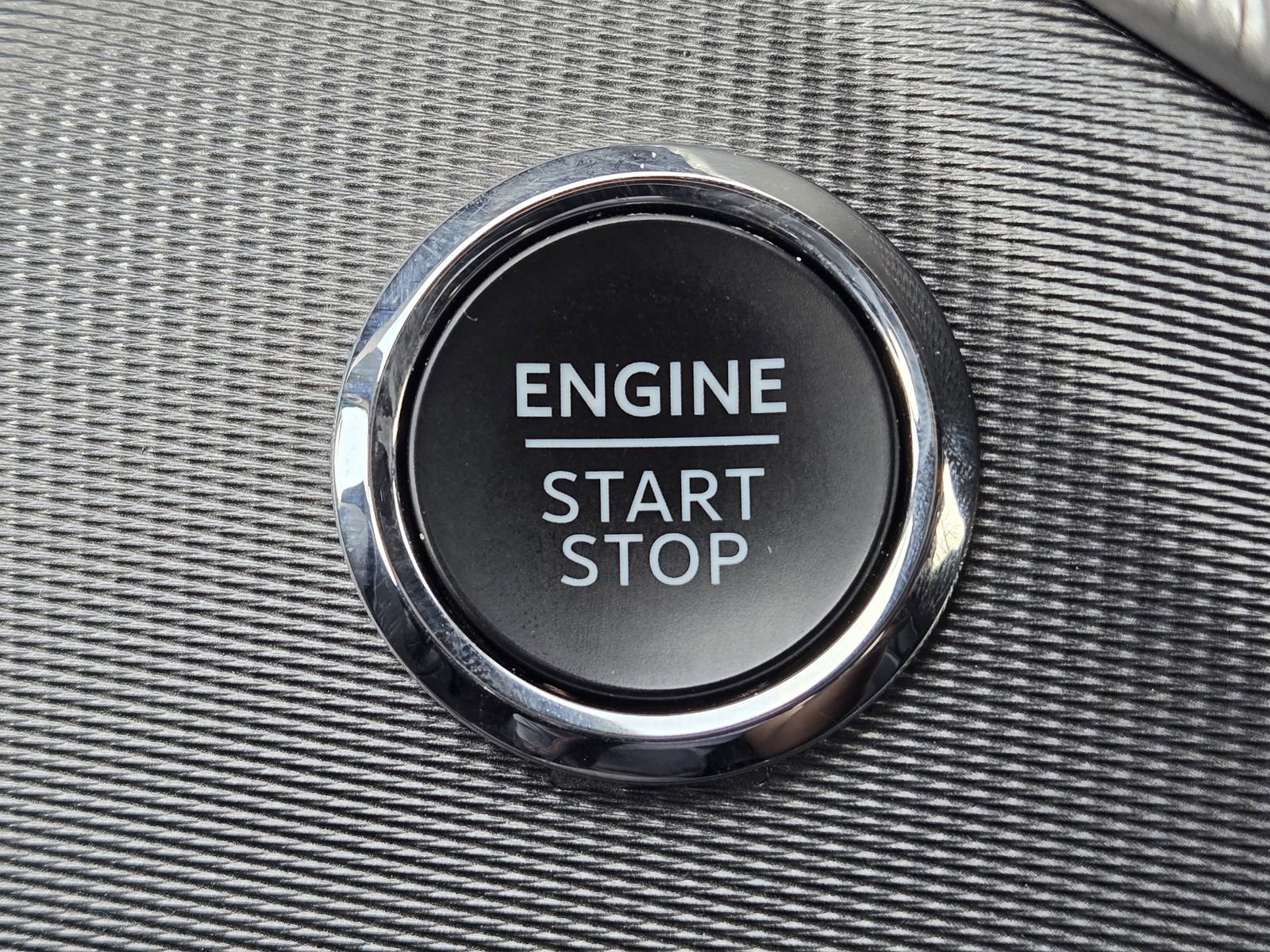 Used 2025 Ford Explorer ST-Line w/ Premium Package image 24