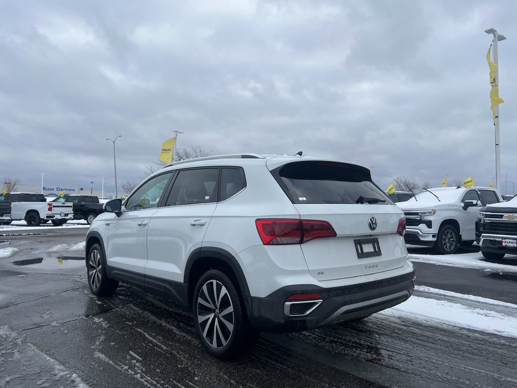 Used 2024 Volkswagen Taos SE image 6