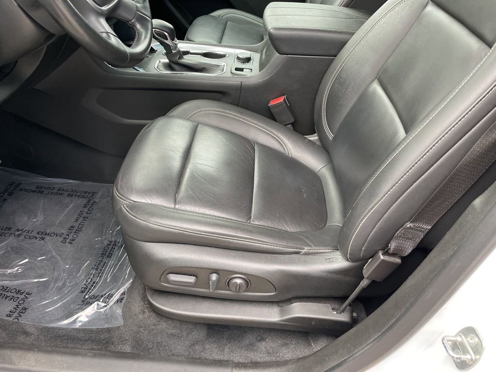 Used 2023 Chevrolet Traverse LT image 8