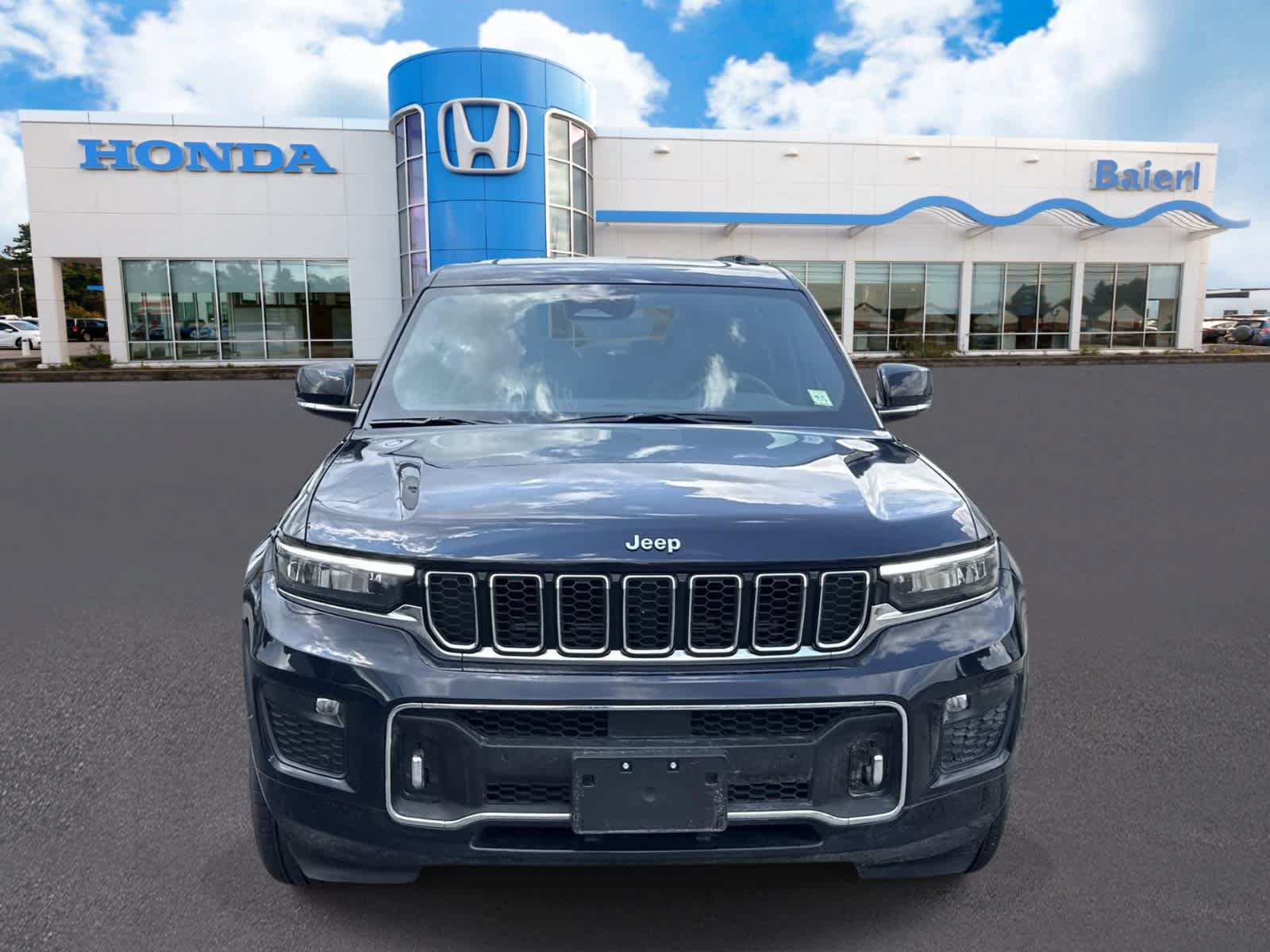 Used 2023 Jeep Grand Cherokee L Overland AWD/4WD image 8