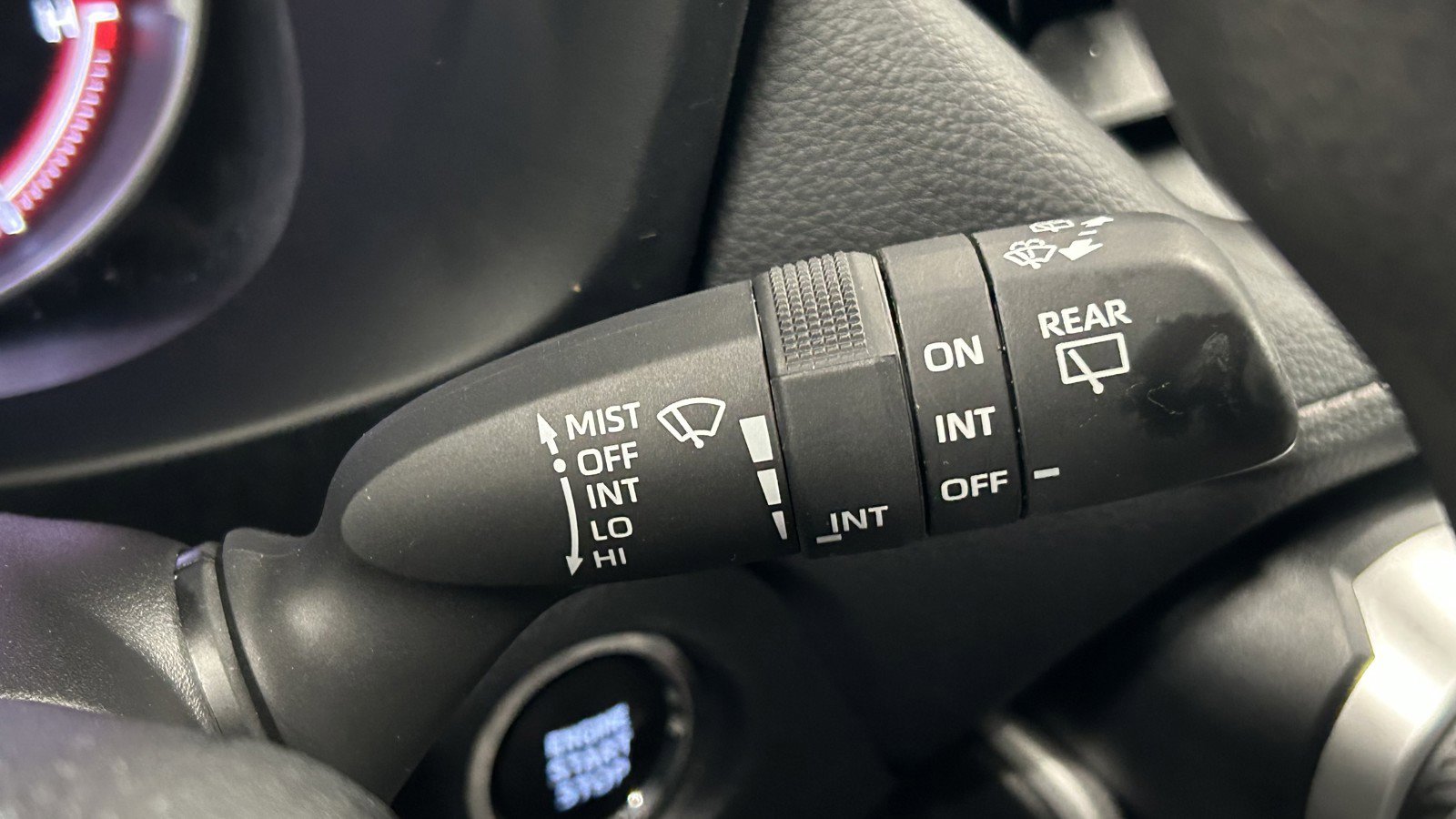 Used 2024 Toyota RAV4 XLE image 25