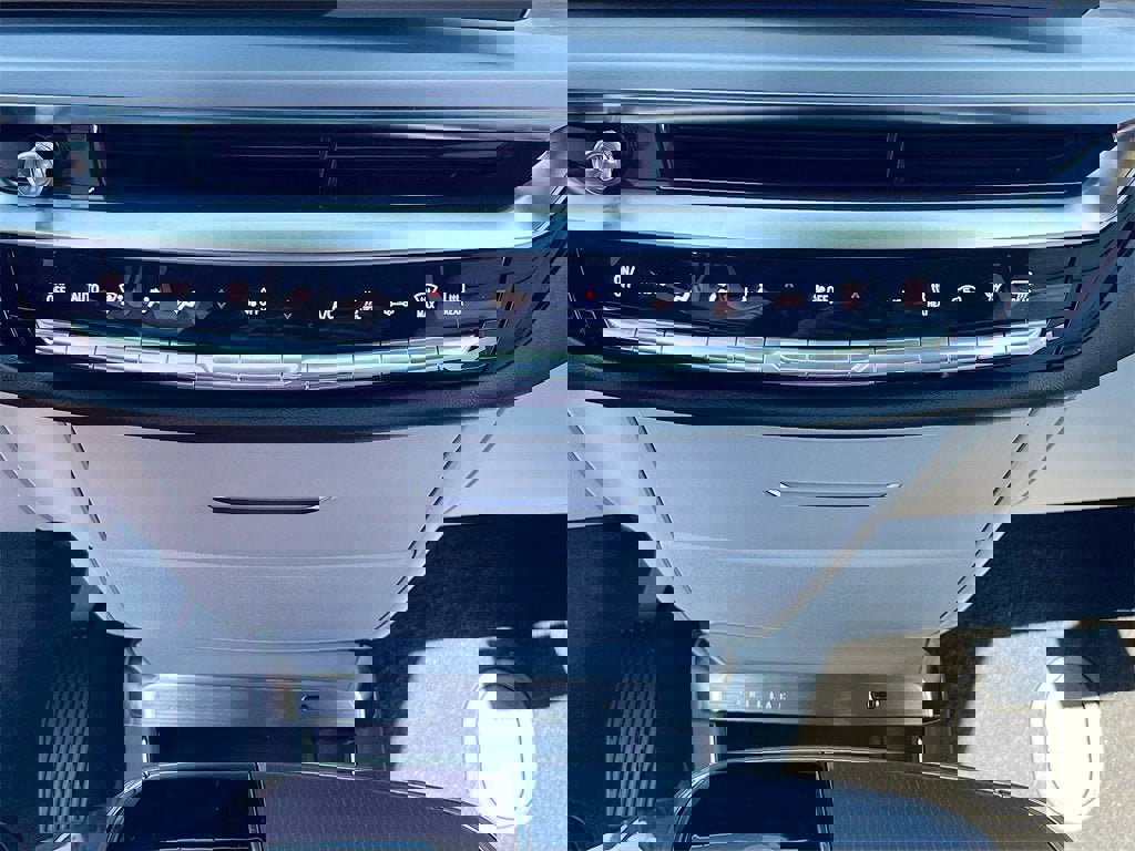 New 2026 Cadillac Lyriq Sport image 16