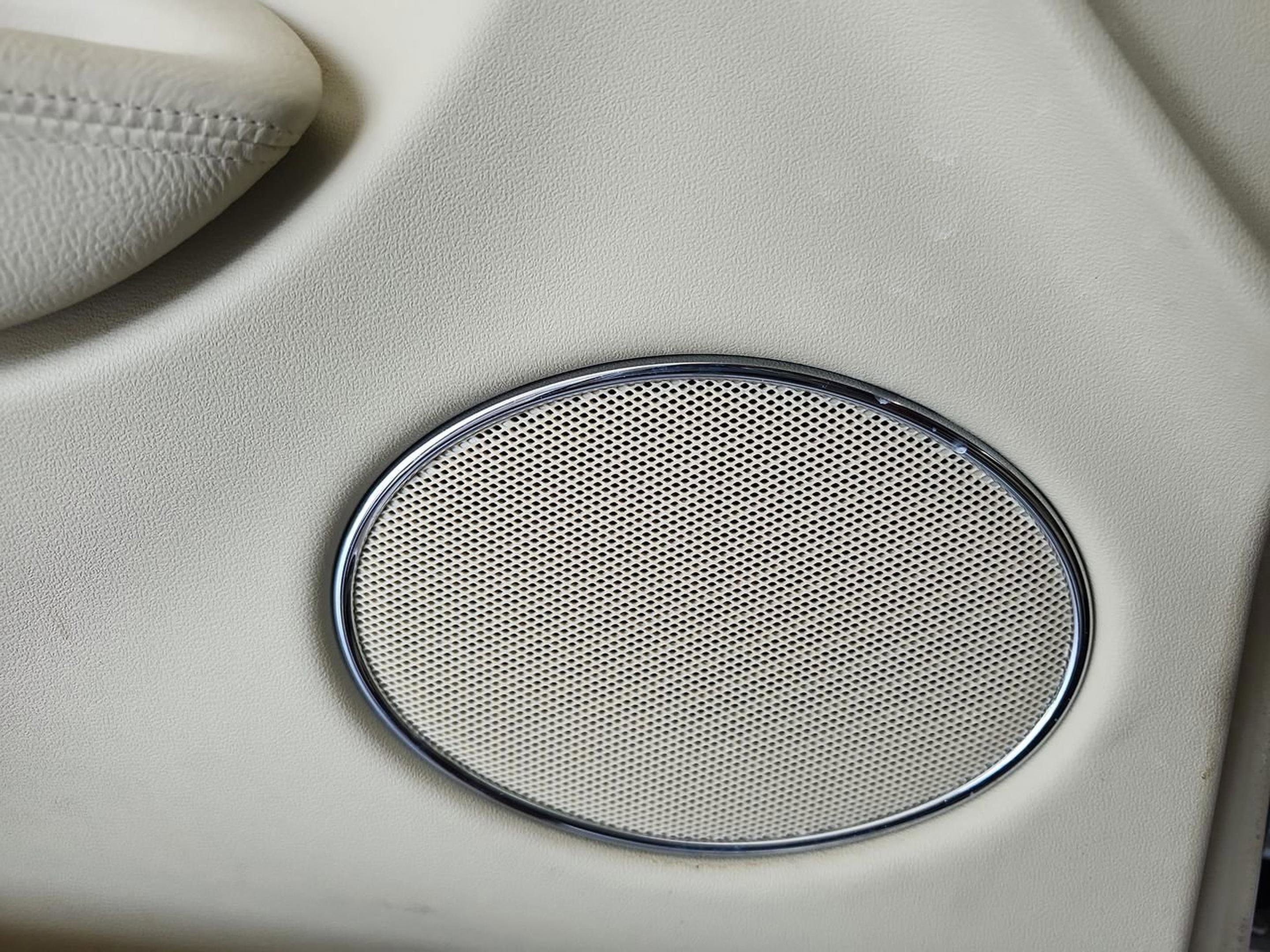 Used 2014 Lincoln MKT FWD image 26