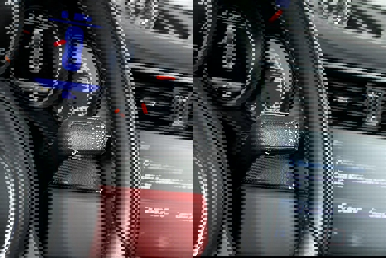 Used 2017 Porsche 911 Turbo image 31