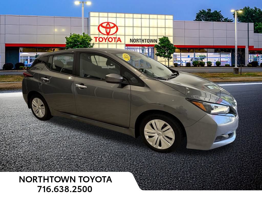 Used 2024 Nissan Leaf S FWD image 12