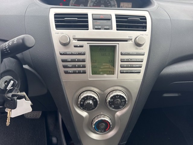Used 2008 Toyota Yaris Sedan image 9